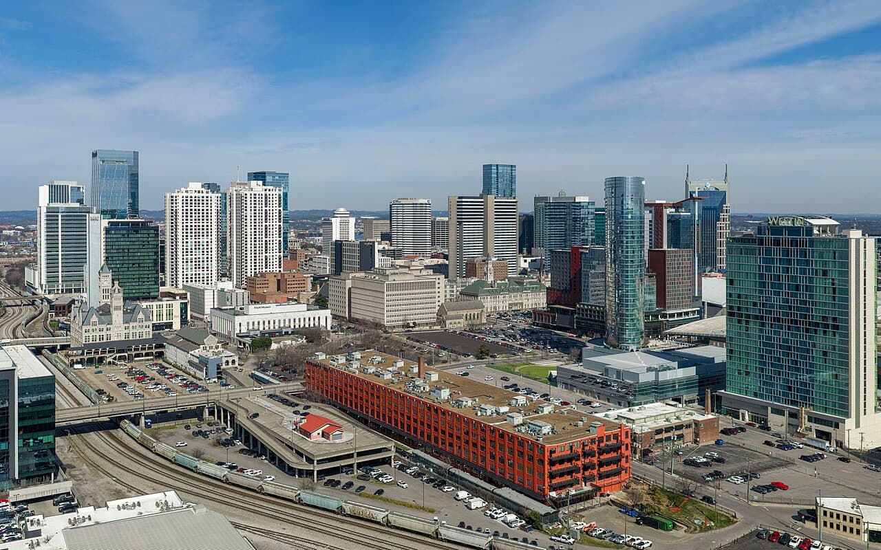 Nashville, TN planting calendar hero image