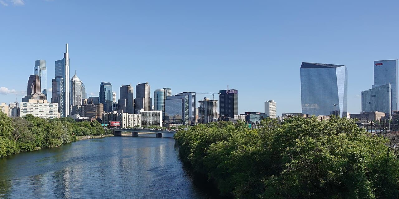 Philadelphia, PA planting calendar hero image